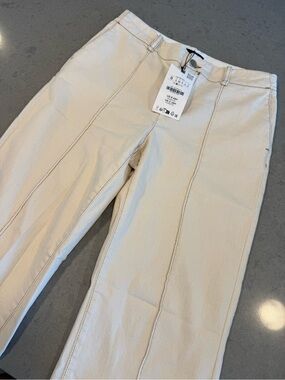Zara Women's Cream Wide-Leg Chinos with Front Seams
